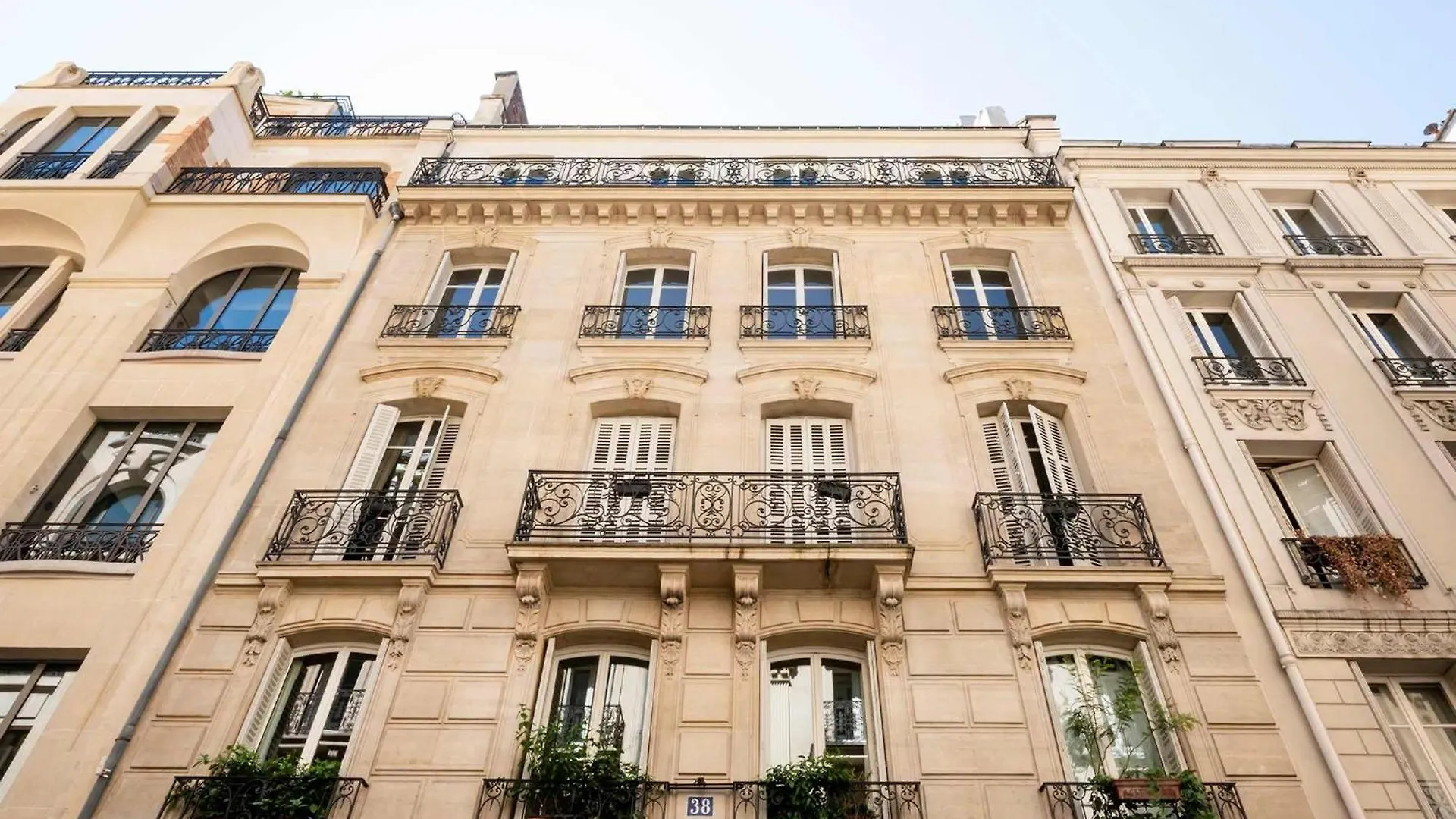 Appartements Champs Elysees - Avenue Montaigne By Studio Prestige Paris France